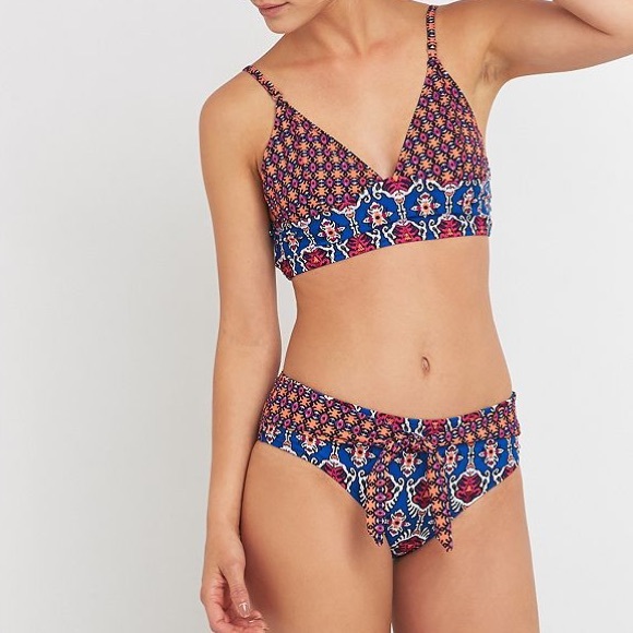 REVOLVE Minkpink Conflict Of Interest Tie Bikini - Picture 11 of 12